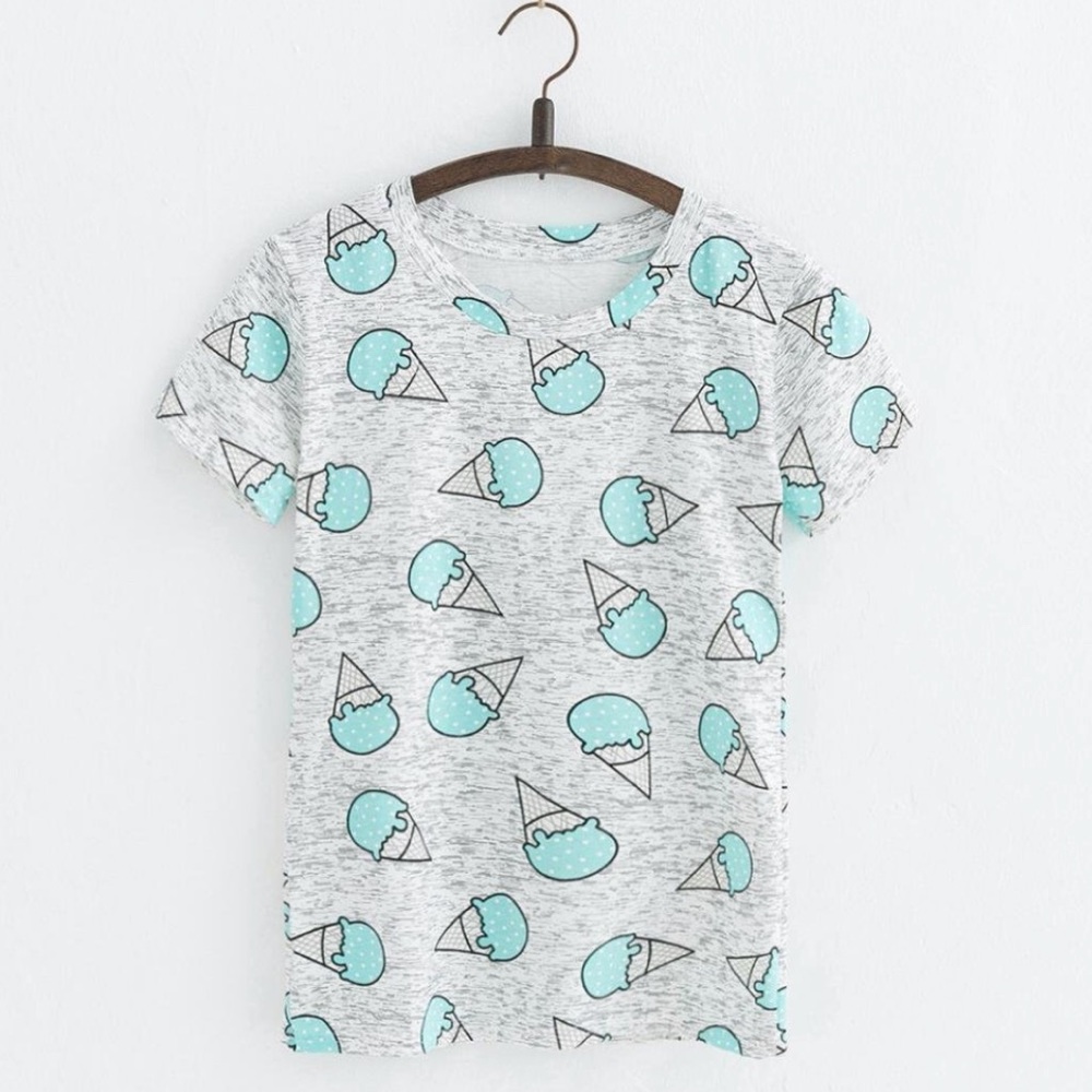 **DONATED** 🍦💟BOGO💟Ice Cream Cone Patterned Top💙